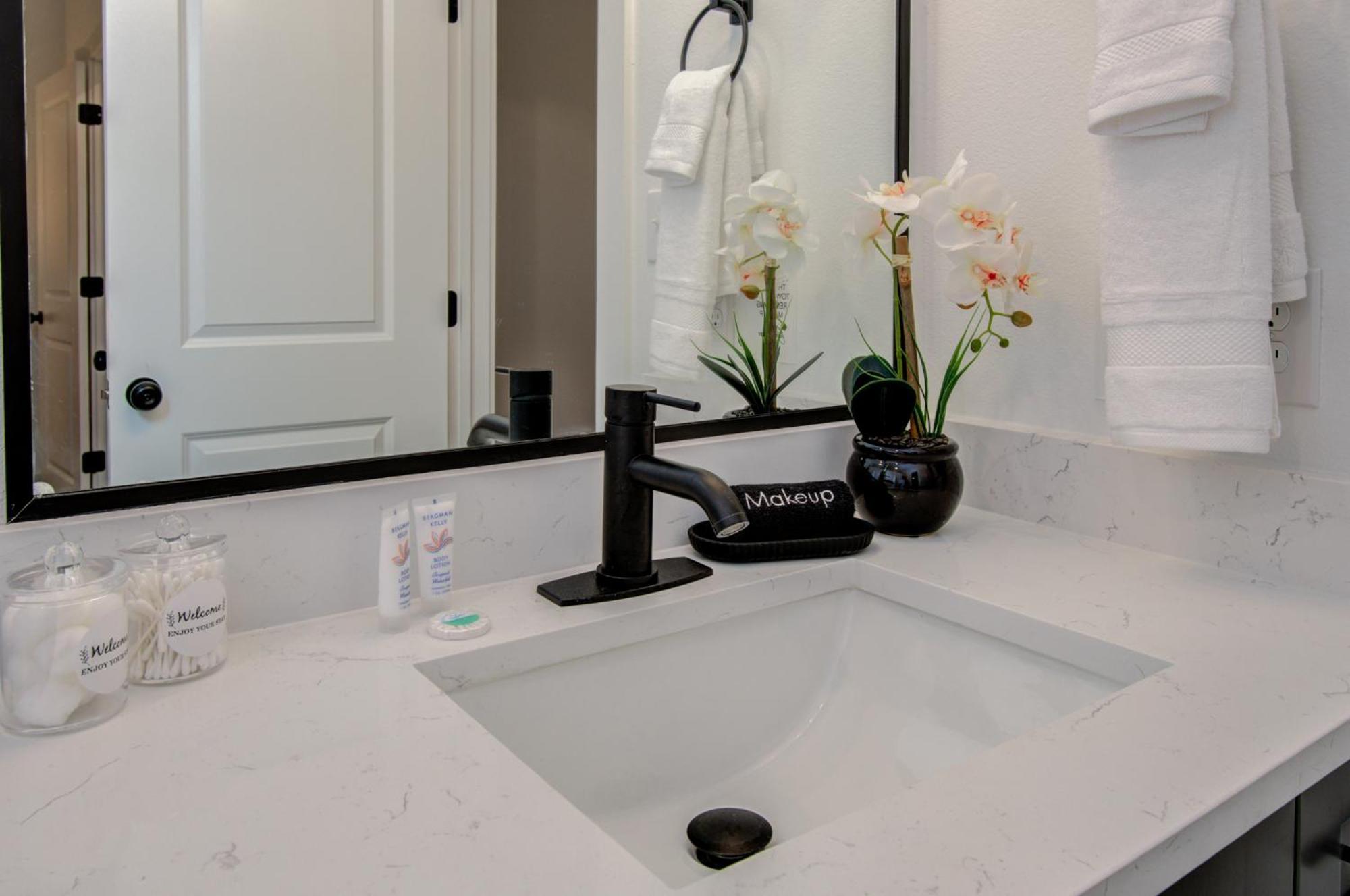 Urban Luxe Getaway 4 Mins To Dt Newly Built Home Houston Exteriér fotografie